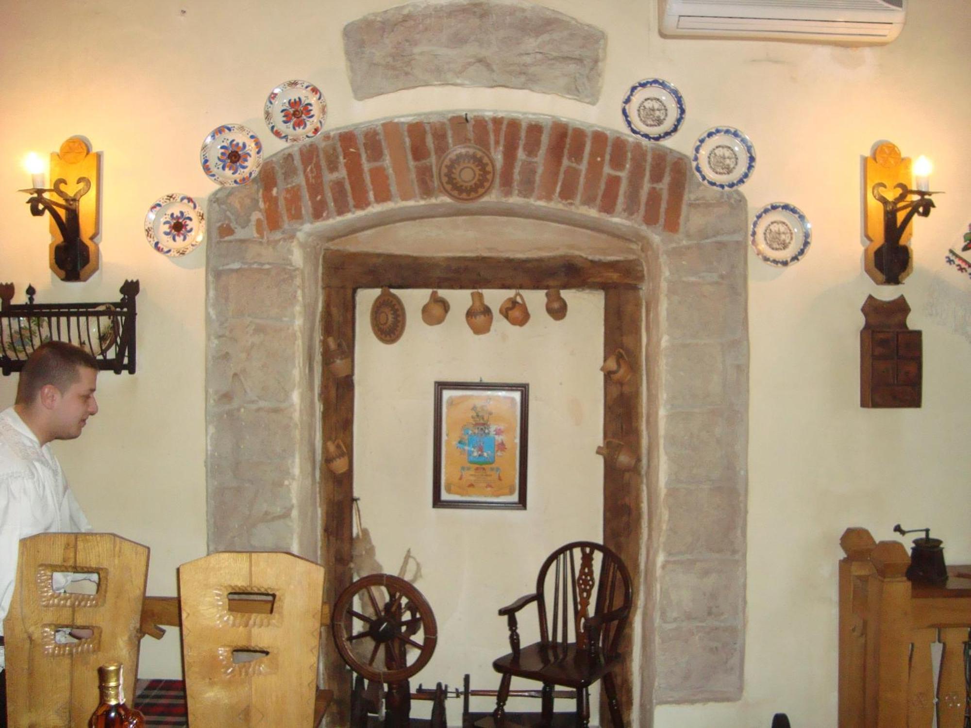 Pension Casa Iurca Sighetu Marmaţiei Buitenkant foto